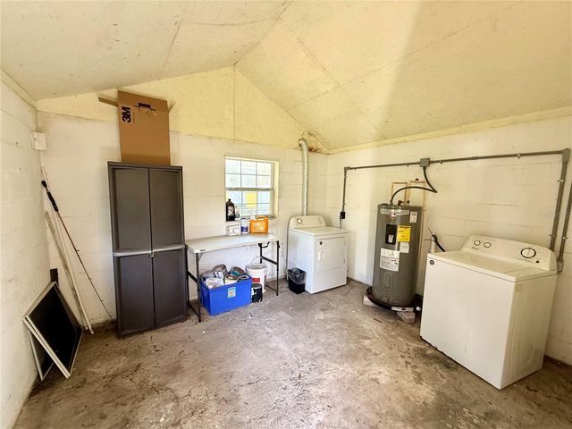 3909 N DARWIN AVENUE, Tampa, FL 33603