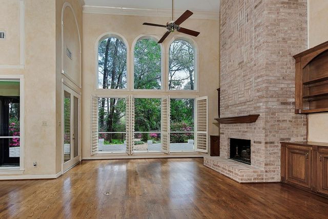 35 Misty Grove Circle, The Woodlands, TX 77380