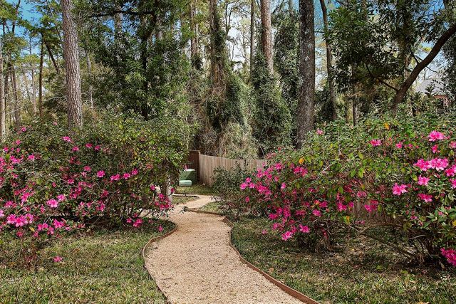 35 Misty Grove Circle, The Woodlands, TX 77380