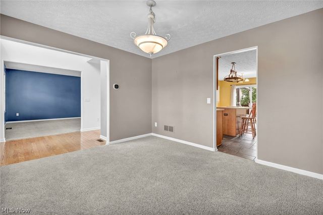 5292 Meadow Park Drive, Kent, OH 44240