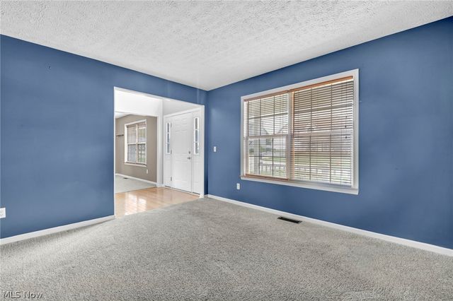 5292 Meadow Park Drive, Kent, OH 44240