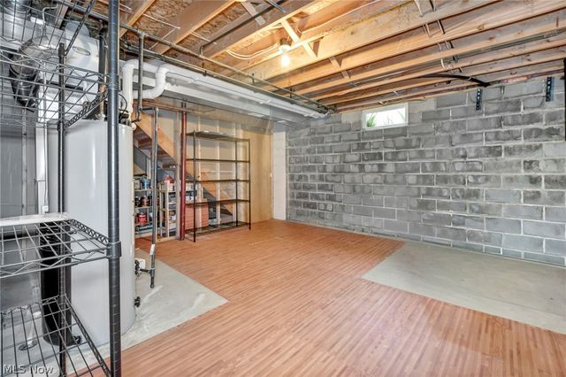 5292 Meadow Park Drive, Kent, OH 44240