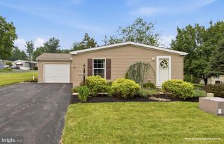 90 ROBIN LN, Sellersville, PA 18960