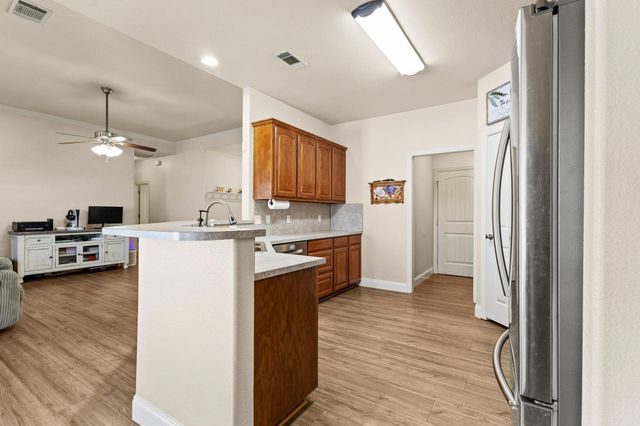 109 Loraine Street, Pottsboro, TX 75076