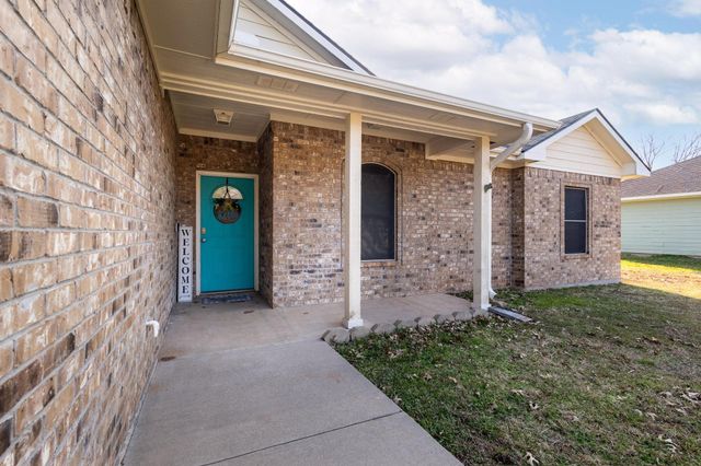 109 Loraine Street, Pottsboro, TX 75076