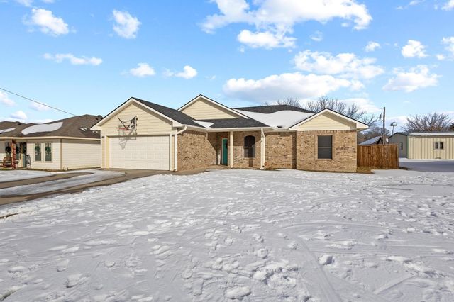 109 Loraine Street, Pottsboro, TX 75076