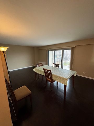 6933 N kedzie Avenue 615, Chicago, IL 60645