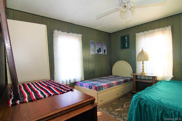 35 GLANHOPE Road 18, Hopewell Junction, NY 12533