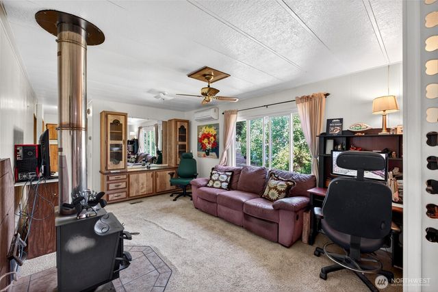 13413 Cedar Cir E, Bonney Lake, WA 98391