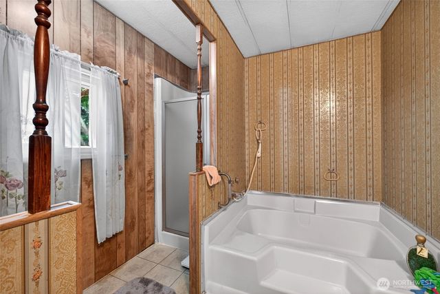 13413 Cedar Cir E, Bonney Lake, WA 98391