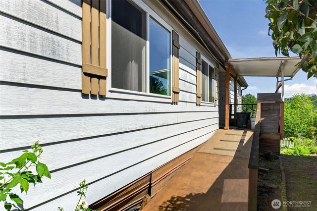 13413 Cedar Cir E, Bonney Lake, WA 98391
