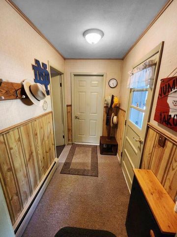 127 S 3rd AVENUE, Plainfield, WI 54966