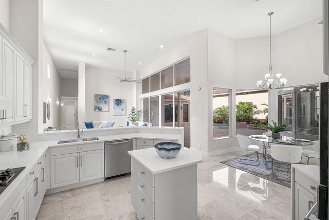 6468 Polo Pointe Way, Delray Beach, FL 33484