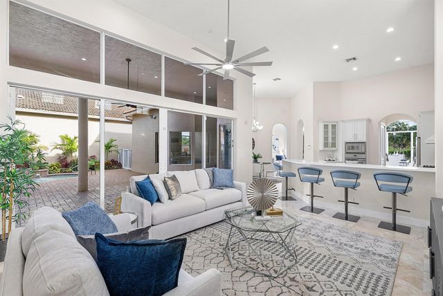 6468 Polo Pointe Way, Delray Beach, FL 33484