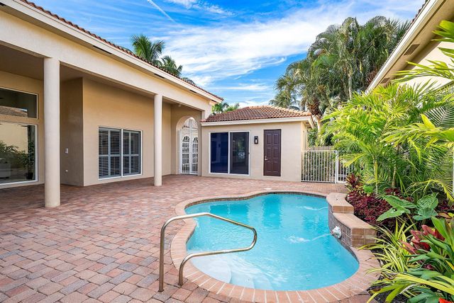 6468 Polo Pointe Way, Delray Beach, FL 33484