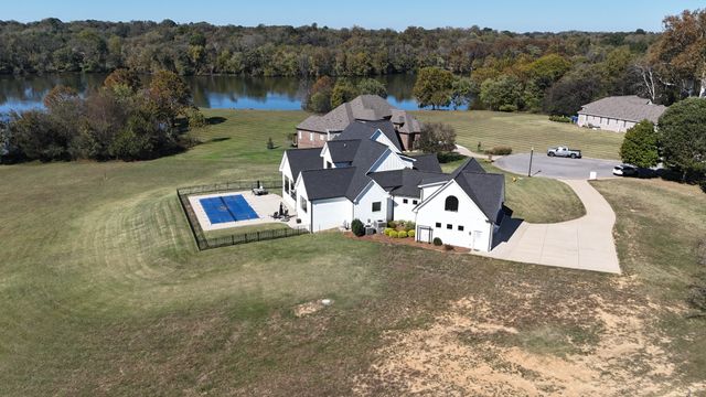 1027 Shimmering Way, Gallatin, TN 37066