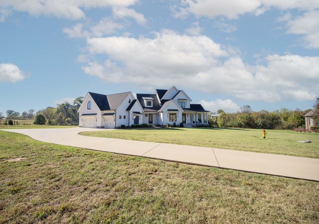 1027 Shimmering Way, Gallatin, TN 37066