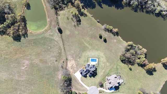 1027 Shimmering Way, Gallatin, TN 37066