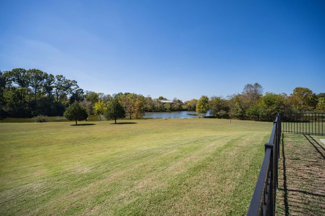 1027 Shimmering Way, Gallatin, TN 37066