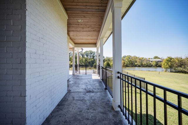 1027 Shimmering Way, Gallatin, TN 37066