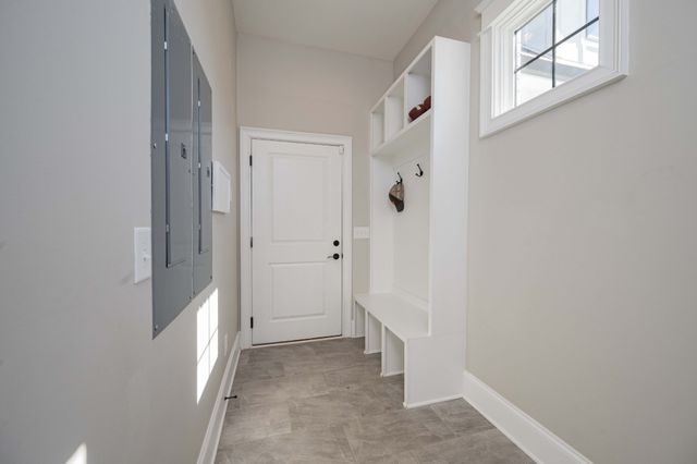 1027 Shimmering Way, Gallatin, TN 37066