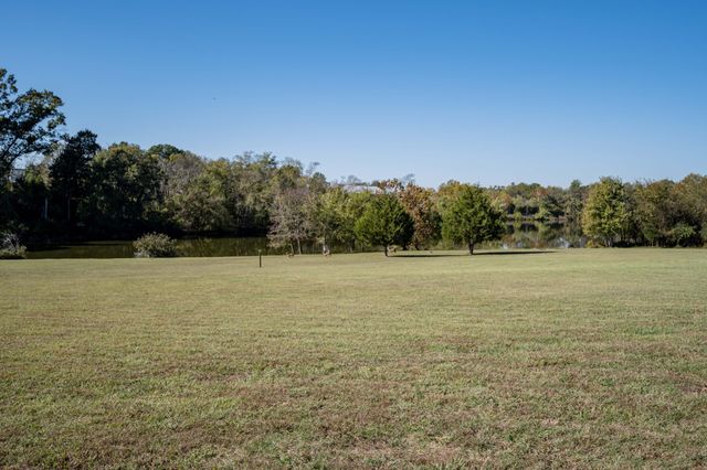 1027 Shimmering Way, Gallatin, TN 37066