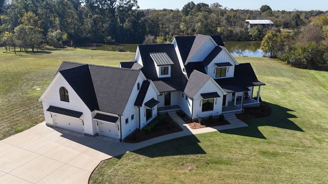 1027 Shimmering Way, Gallatin, TN 37066