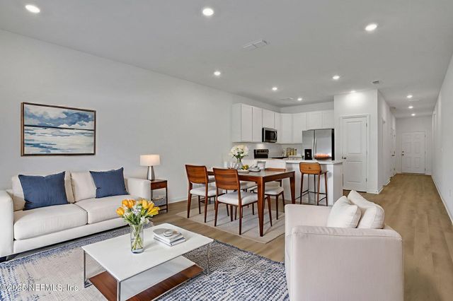 743 SAILOR GROVE Lane, Jacksonville, FL 32221