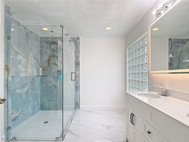 1891 Corona Del Sire DR, North Fort Myers, FL 33917