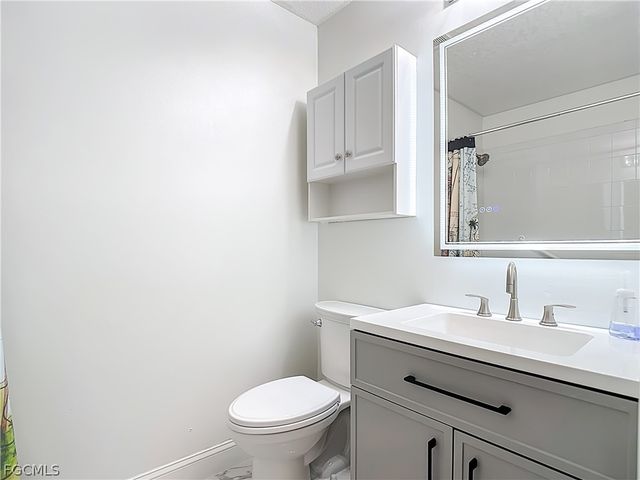 1891 Corona Del Sire DR, North Fort Myers, FL 33917