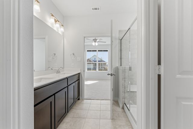 3509 Helena Street, Gainesville, TX 76240