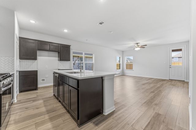 3509 Helena Street, Gainesville, TX 76240