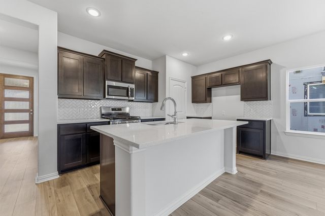 3509 Helena Street, Gainesville, TX 76240