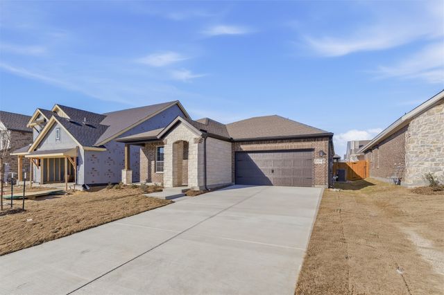 3509 Helena Street, Gainesville, TX 76240