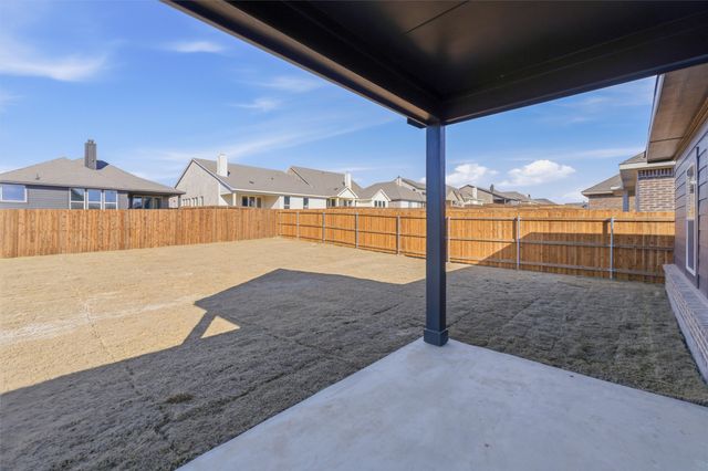 3509 Helena Street, Gainesville, TX 76240