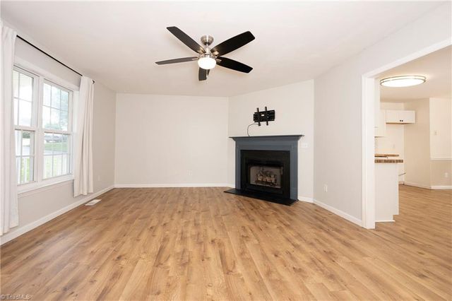 720 Wallridge Drive, Winston-salem, NC 27106