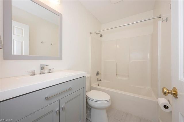 720 Wallridge Drive, Winston-salem, NC 27106