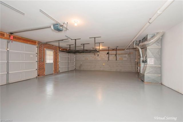 720 Wallridge Drive, Winston-salem, NC 27106