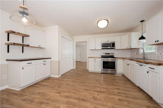 720 Wallridge Drive, Winston-salem, NC 27106