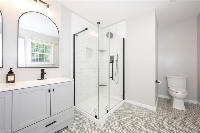 720 Wallridge Drive, Winston-salem, NC 27106