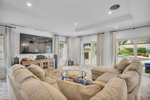 700 PINETREE ROAD, Winter Park, FL 32789