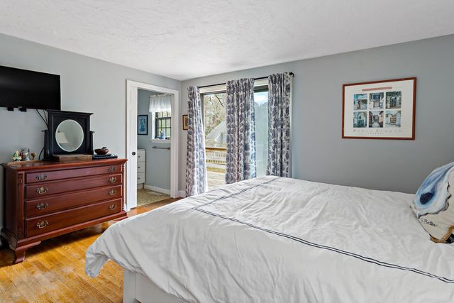 7 Bonnie Briar Road, Osterville, MA 02655