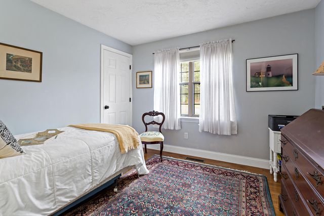 7 Bonnie Briar Road, Osterville, MA 02655