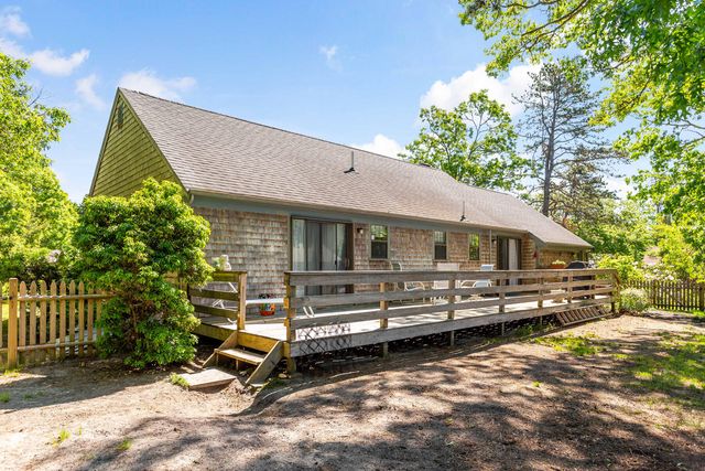 7 Bonnie Briar Road, Osterville, MA 02655