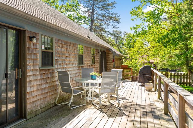 7 Bonnie Briar Road, Osterville, MA 02655