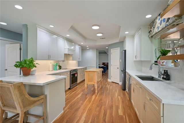 8810 Sandstone Drive, College Station, TX 77845