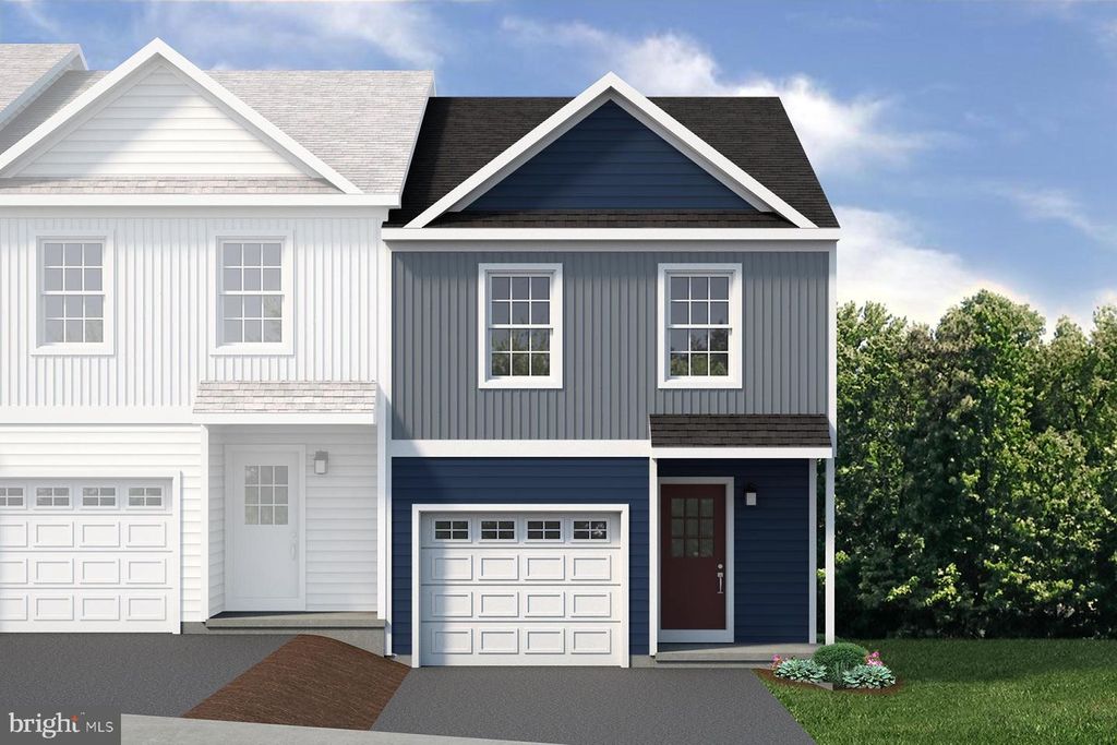 171 HIGHPOINT PARK DR, Pleasant Gap, PA 16823