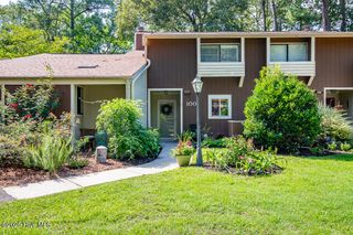 100 Quarterdeck Townes, New Bern, NC 28562