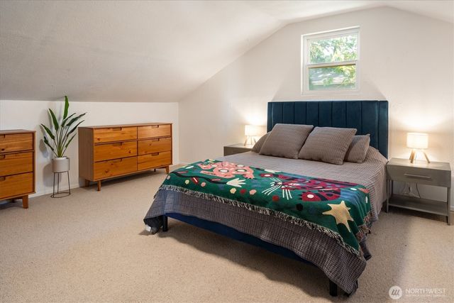 15919 19th Avenue SW, Burien, WA 98166