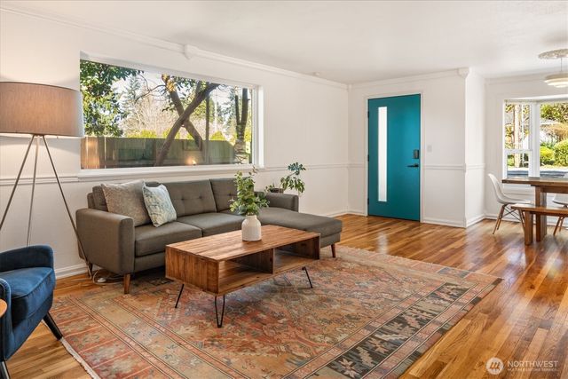 15919 19th Avenue SW, Burien, WA 98166